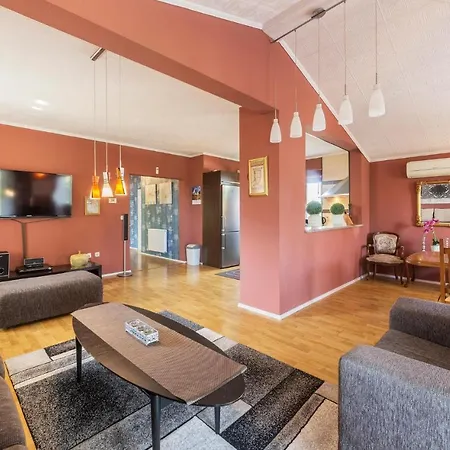 Apartment Stunning In With Wifi *